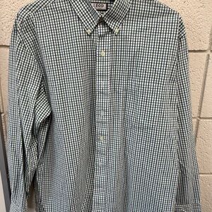 Izod Men's Green and White Plaid Button Down Shirt